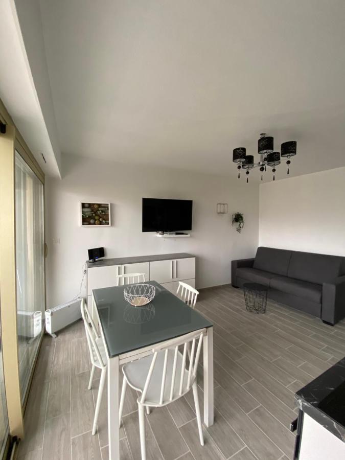 Superbe Appartement Renove A Neuf A 100M De La Mer Ζουάν λε Πιν Εξωτερικό φωτογραφία